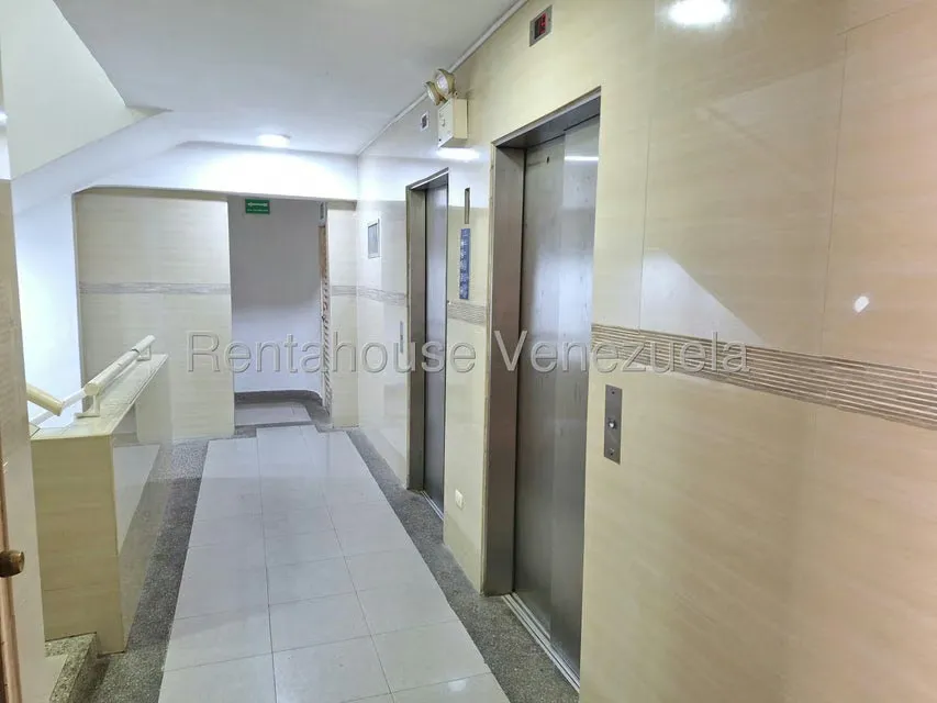 Apartamento (1 Nivel) en Venta en Valles de Camoruco, Carabobo - 26