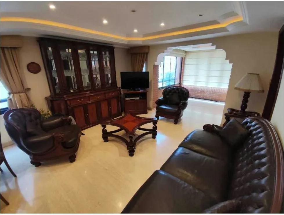 Se vende apartamento 130m2 La Florida 0960 - 8
