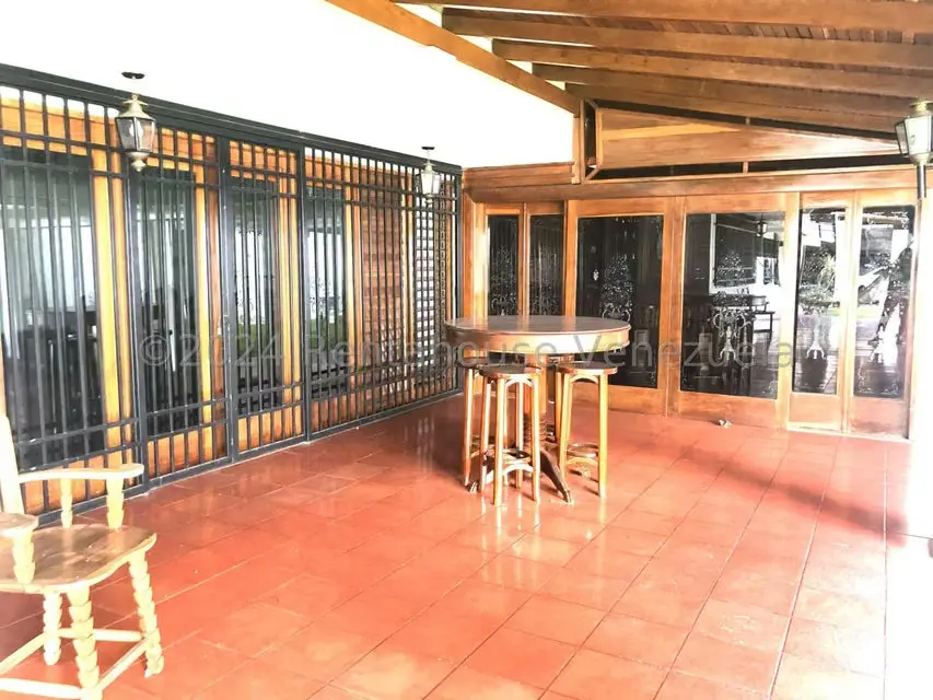 Casa (Multipes Niveles) en Venta en Cumbres de Curumo, Distrito Metropolitano - 18