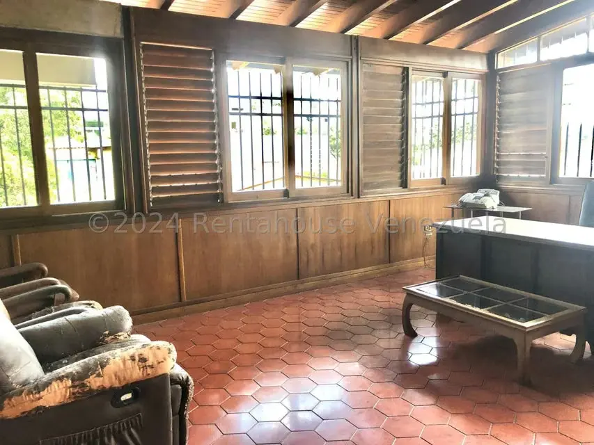 Casa (Multipes Niveles) en Venta en Cumbres de Curumo, Distrito Metropolitano - 36