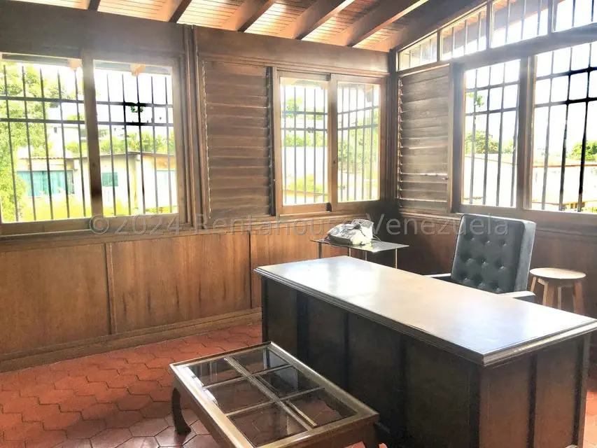 Casa (Multipes Niveles) en Venta en Cumbres de Curumo, Distrito Metropolitano - 37
