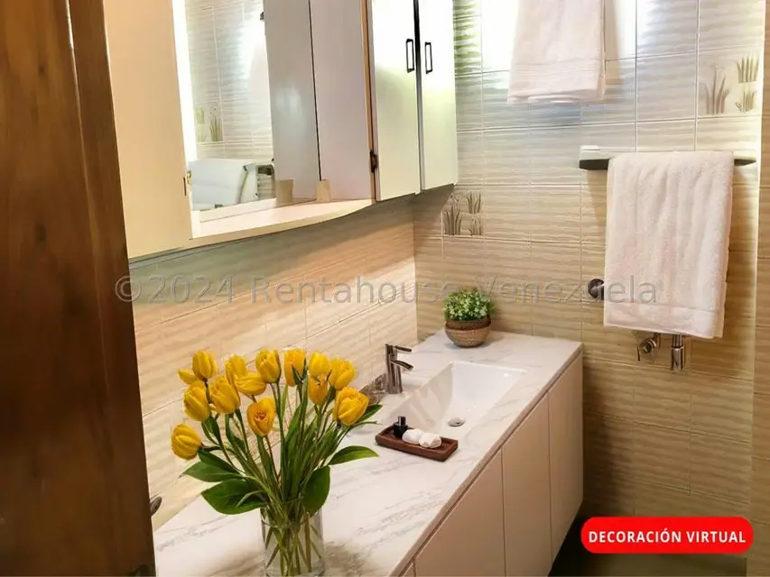 Casa (Multipes Niveles) en Venta en Cumbres de Curumo, Distrito Metropolitano - 50