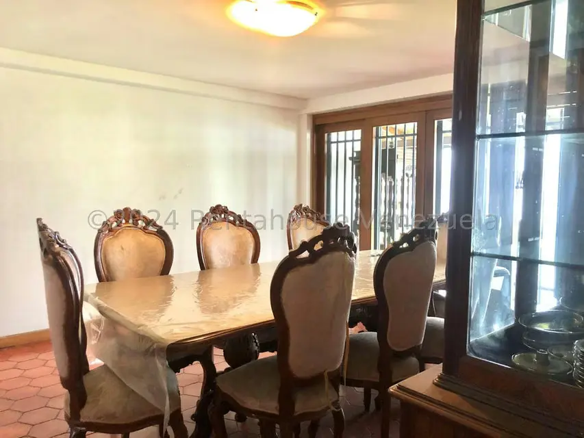 Casa (Multipes Niveles) en Venta en Cumbres de Curumo, Distrito Metropolitano - 7