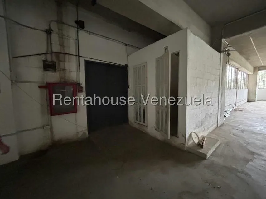 Local Comercial en Alquiler en Municipio Carrizal, Miranda - 21