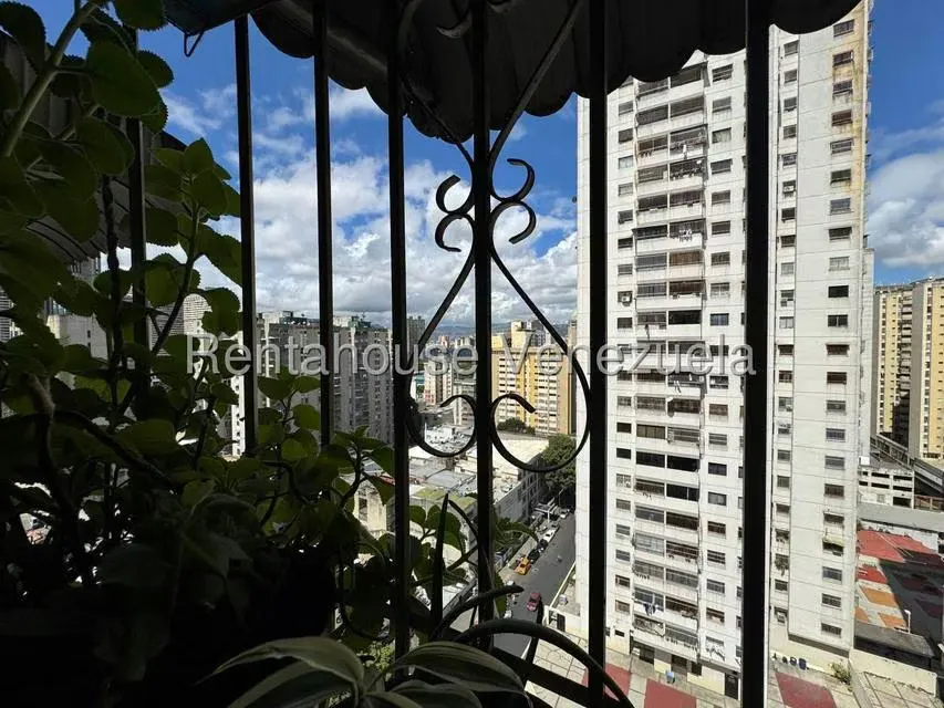 Apartamento (1 Nivel) en Venta en Parroquia La Candelaria, Distrito Metropolitano - 14