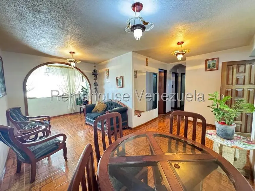 Apartamento (1 Nivel) en Venta en Parroquia La Candelaria, Distrito Metropolitano - 16