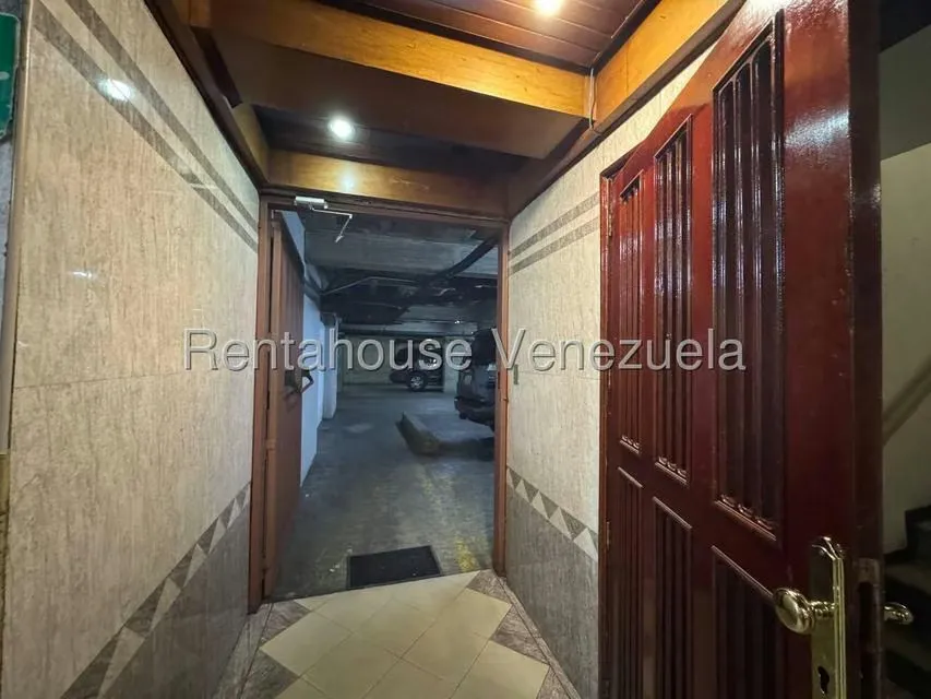 Apartamento (1 Nivel) en Venta en Parroquia La Candelaria, Distrito Metropolitano - 17
