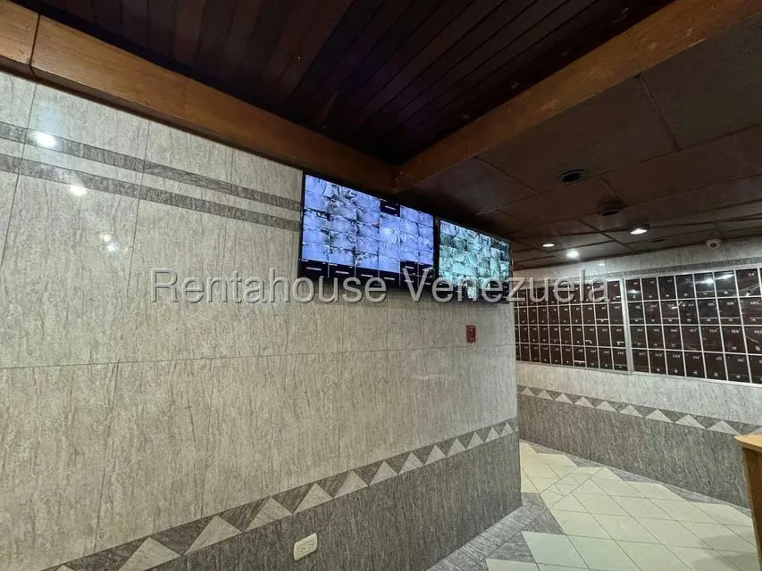 Apartamento (1 Nivel) en Venta en Parroquia La Candelaria, Distrito Metropolitano - 24