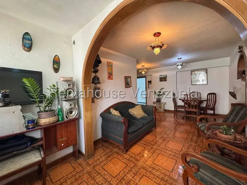 Apartamento (1 Nivel) en Venta en Parroquia La Candelaria, Distrito Metropolitano - 8