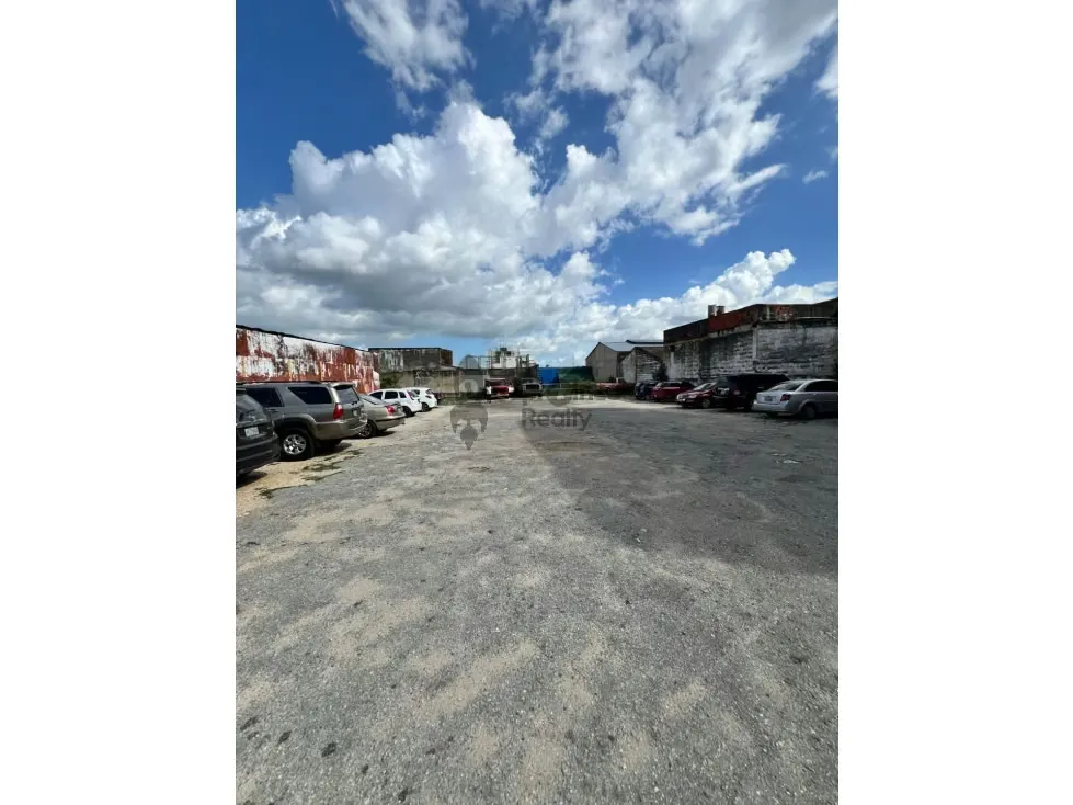 Venta 1600 m2 de terreno en centro de Valencia