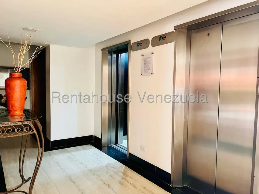 Apartamento (1 Nivel) en Venta en Alto Hatillo, Distrito Metropolitano - 4