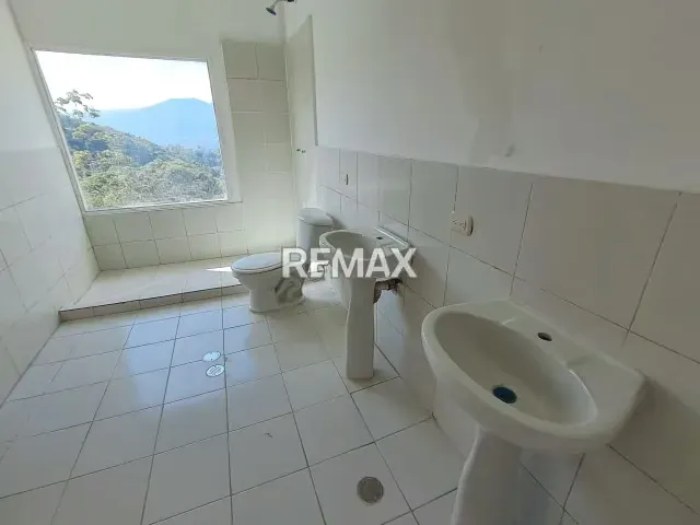 VENDO PLANTA BAJA DÚPLEX CON JARDÍN PRIVADO URB. SOLAR DEL HATILLO - 9