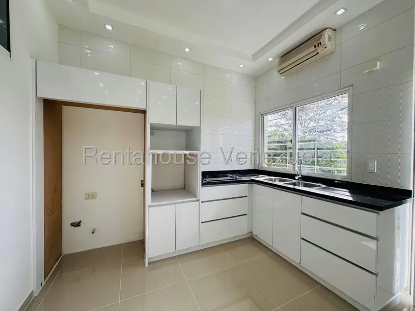 Apartamento (1 Nivel) en Venta en Loma Linda, Distrito Metropolitano - 2