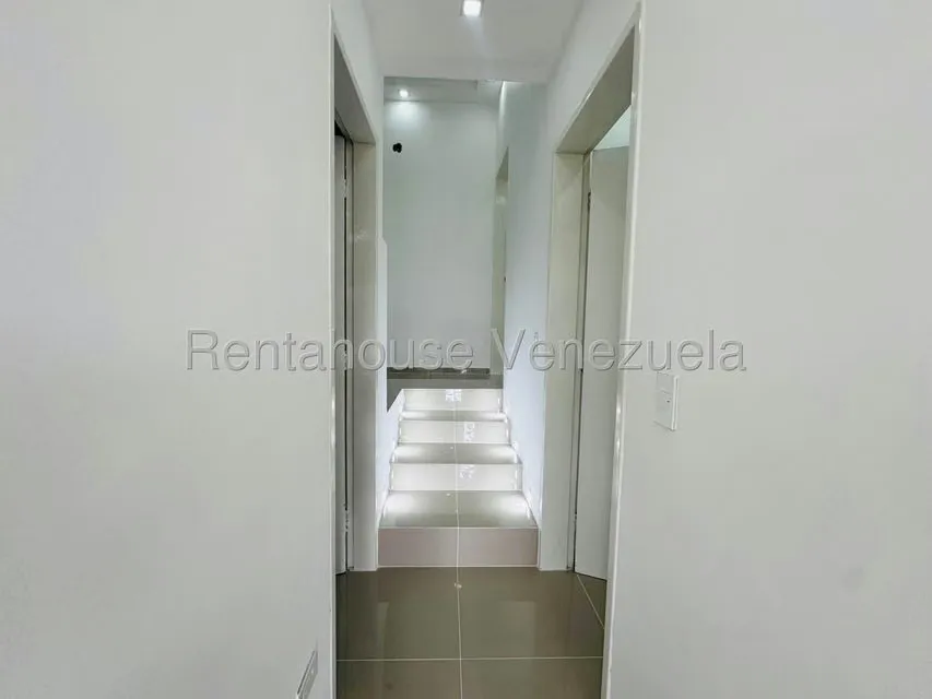 Apartamento (1 Nivel) en Venta en Loma Linda, Distrito Metropolitano - 8