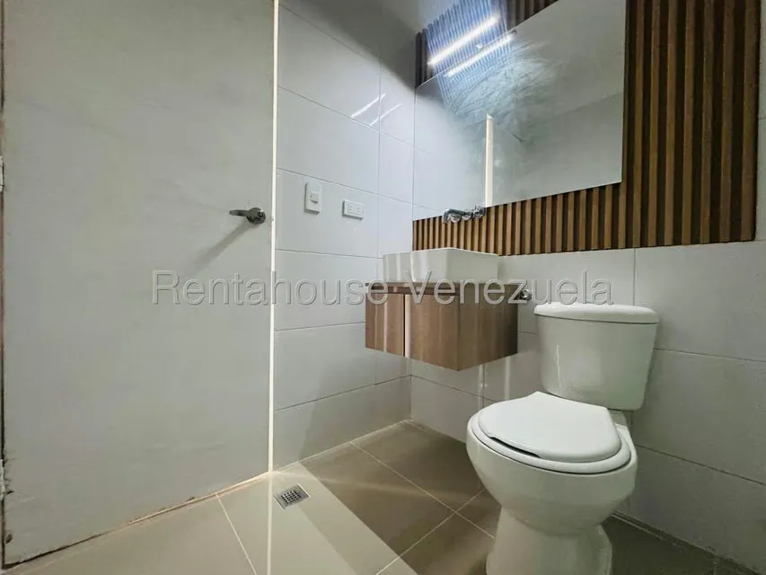 Apartamento (1 Nivel) en Venta en Loma Linda, Distrito Metropolitano - 9