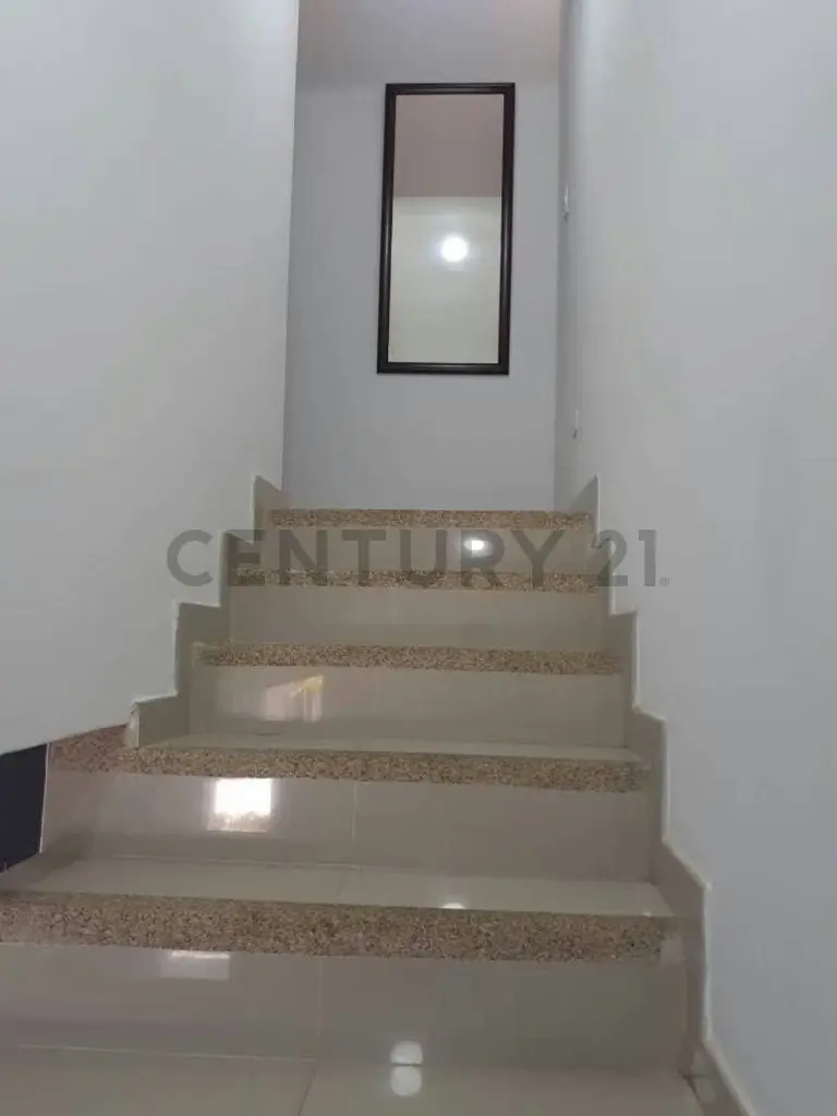 VENTA DE TOWNHOUSE - 13