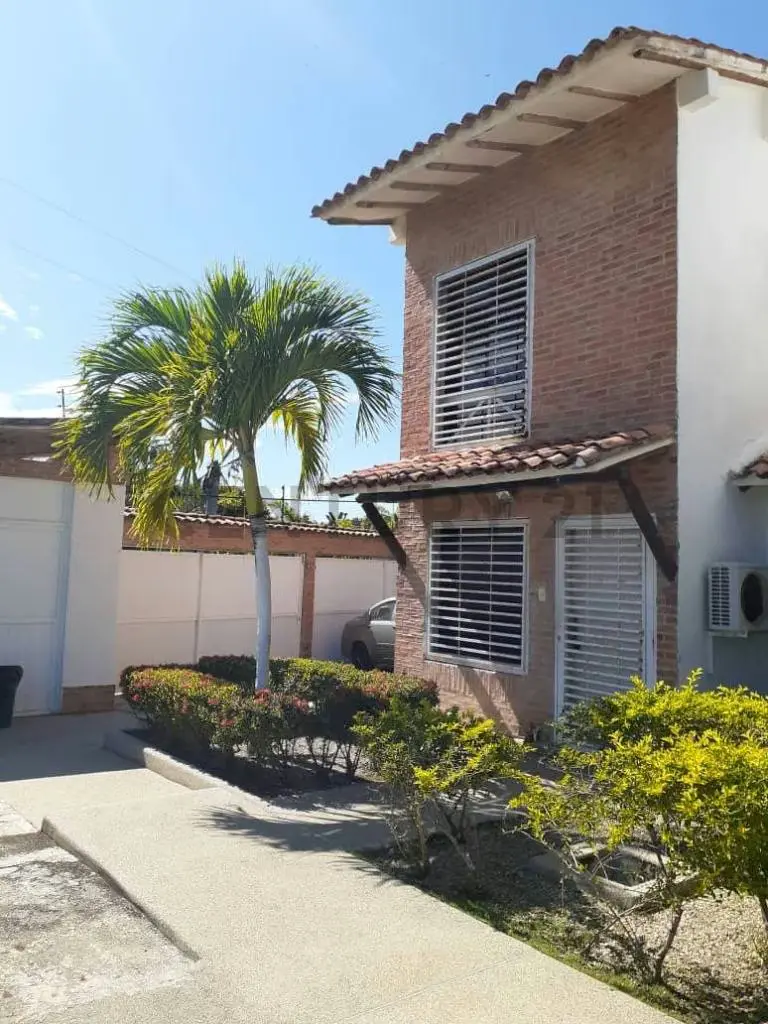 VENTA DE TOWNHOUSE - 7