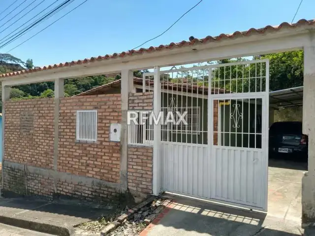 Casa En venta Urb. El Cafetal Sector La García, Cordero.