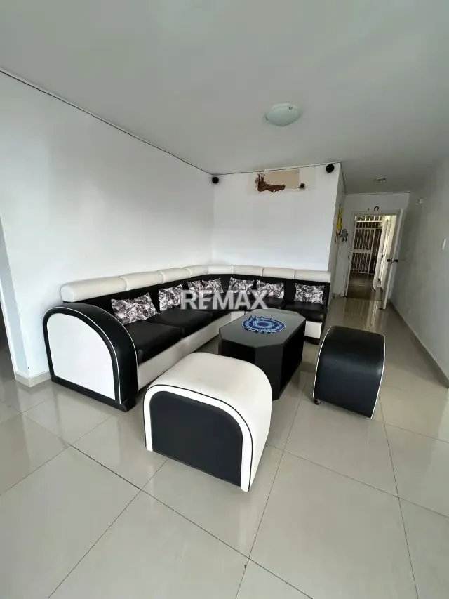 Apartamento en Vista Bella - 2