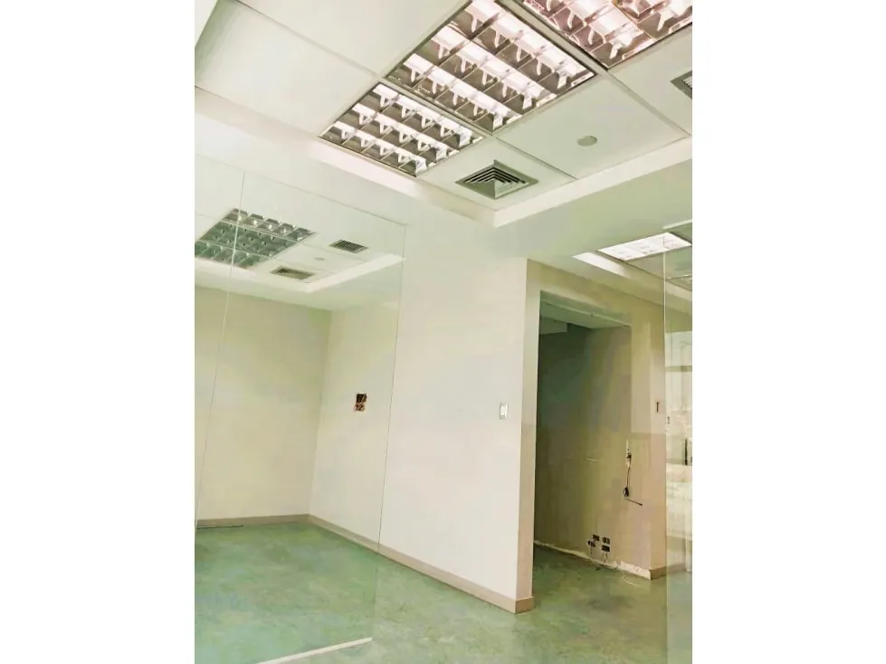 Alquilo local comercial 40m2 La Urbina 6001 - 9