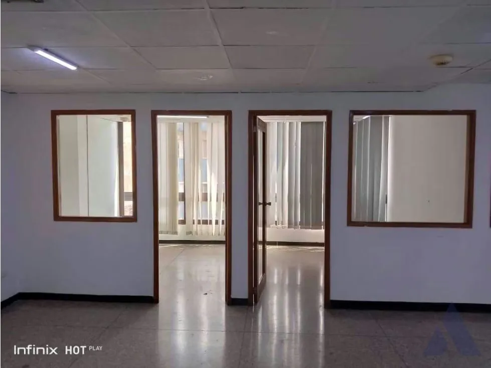 Alquilo oficina 700m2 La Urbina 5418 - 13