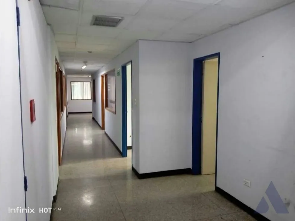 Alquilo oficina 700m2 La Urbina 5418 - 16