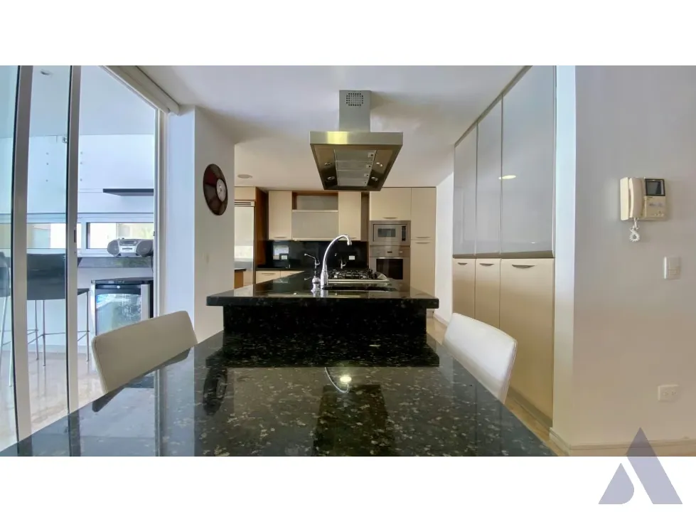 Vendo casa 600m2 calle Geminis Santa Paula 3295 - 4