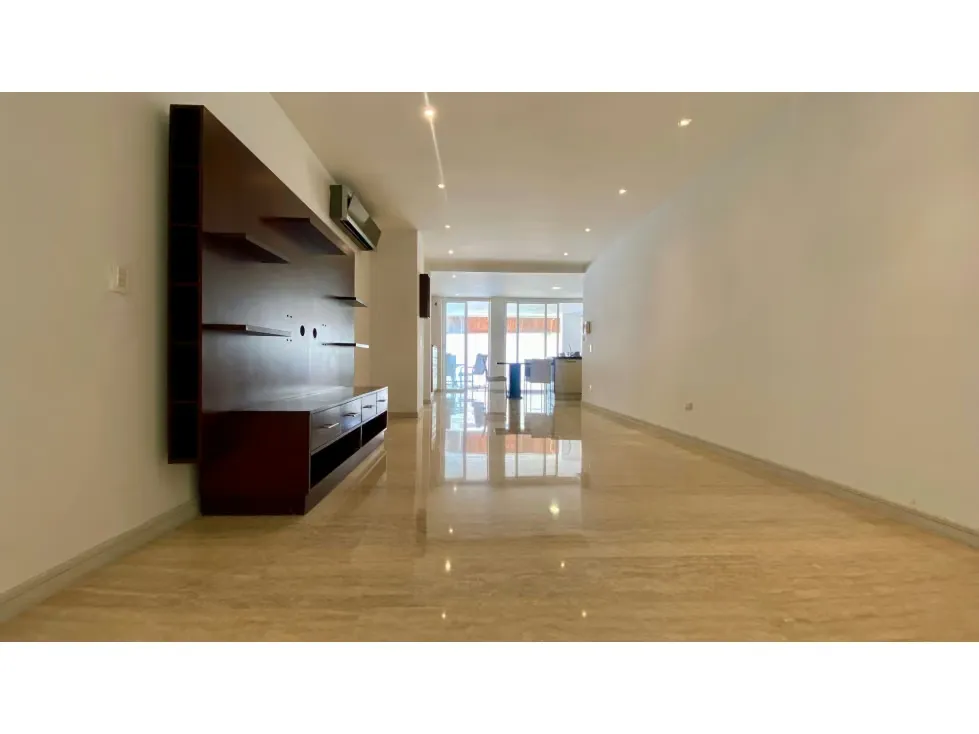 Vendo casa 600m2 calle Geminis Santa Paula 3295 - 8