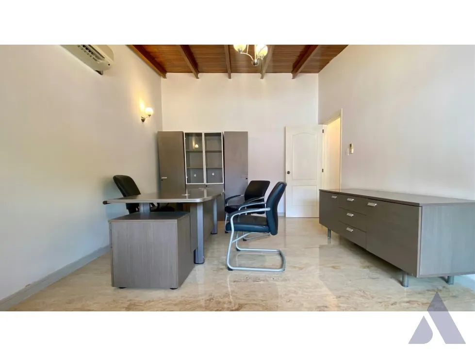 Vendo casa 600m2 calle Geminis Santa Paula 3295 - 9