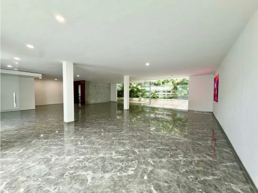 PRADOS DEL ESTE/oficina 200/ casa remodelada/ amplio.estacionamiento - 2
