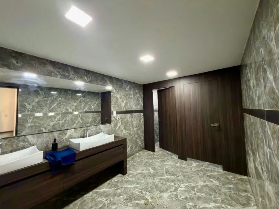 PRADOS DEL ESTE/oficina 200/ casa remodelada/ amplio.estacionamiento - 12
