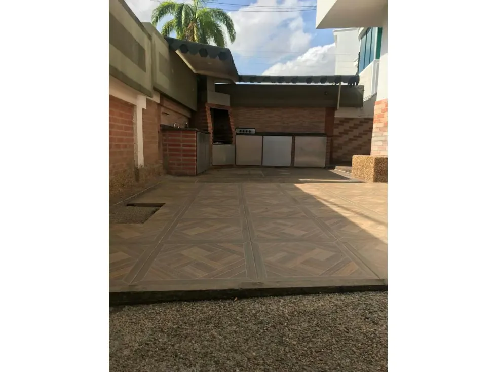 CASA EN PASO REAL 500 M2, 7 HAB, 5 BAÑOS , 3 P/E - 14