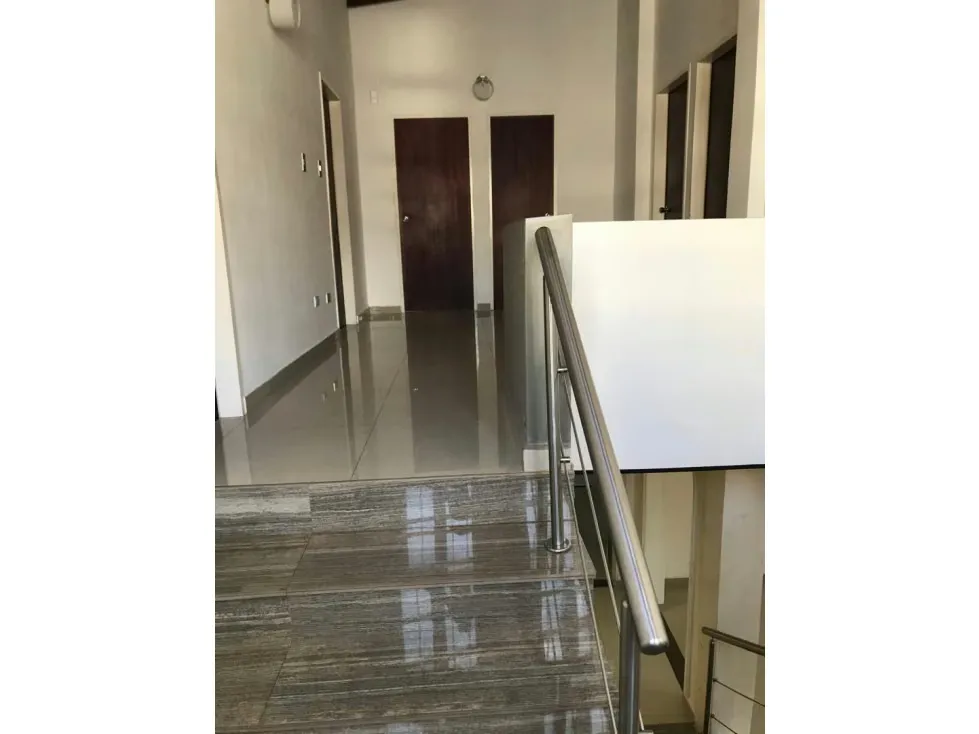 CASA EN PASO REAL 500 M2, 7 HAB, 5 BAÑOS , 3 P/E - 17