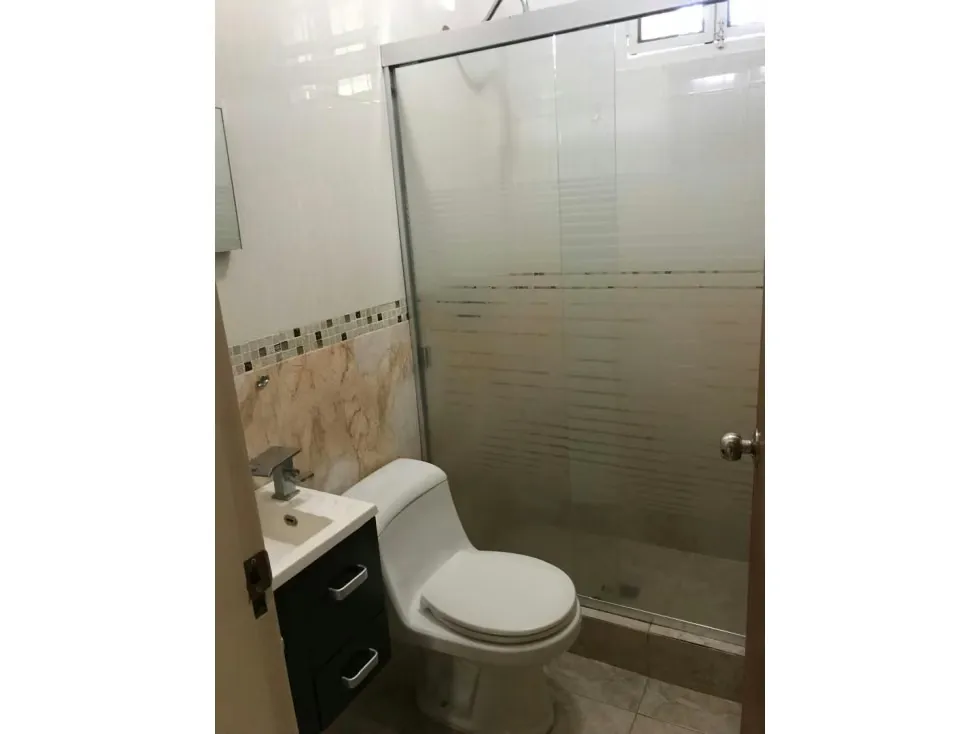 CASA EN PASO REAL 500 M2, 7 HAB, 5 BAÑOS , 3 P/E - 9