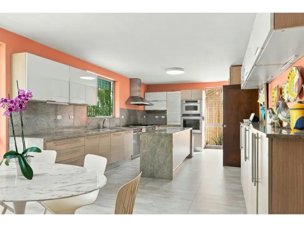 Se vende casa 850m2 4h+3s/8b/7p Cerro Verde - 18