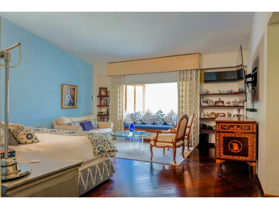 Se vende casa 850m2 4h+3s/8b/7p Cerro Verde - 20