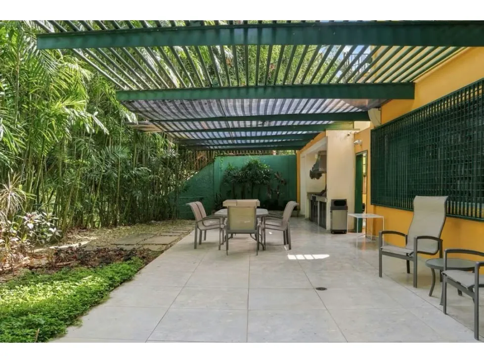 Se vende casa 850m2 4h+3s/8b/7p Cerro Verde - 6