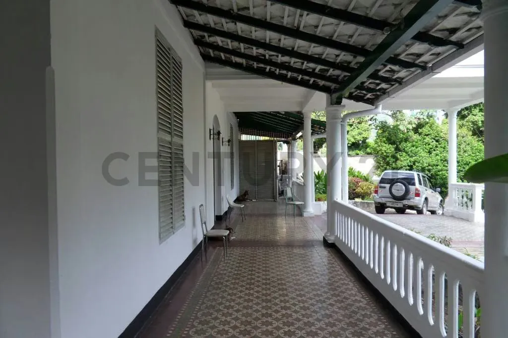 Terreno en venta en Los Chorros, con un área aproximada de 3.240m2 AH - 8