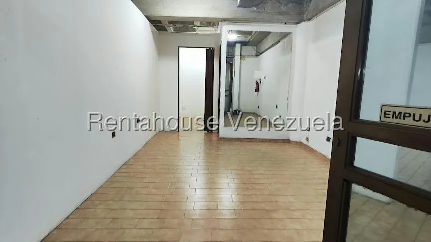 Local Comercial en Venta en Los Dos Caminos, Distrito Metropolitano - 3