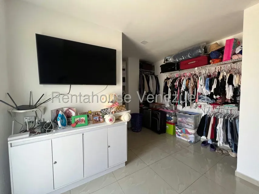 Casa (1 Nivel) en Venta en Villa Paris, Lara - 16