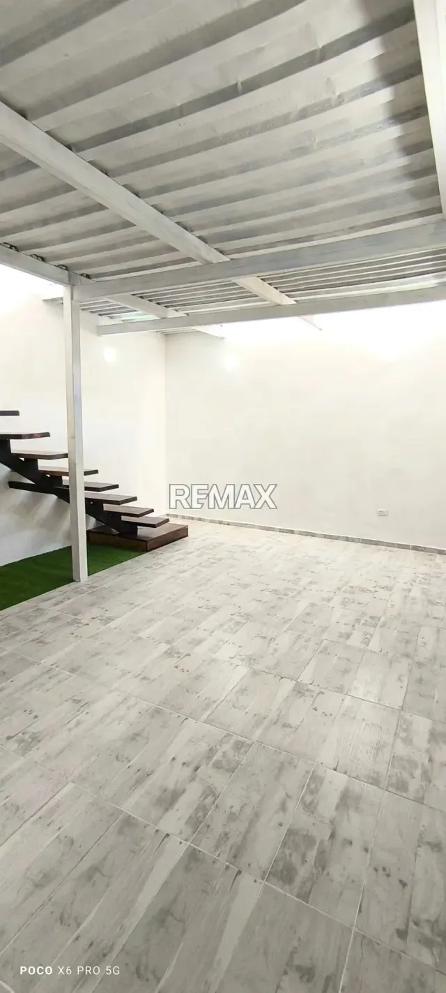 EN VENTA CASA PARA USO COMERCIAL EN BARRIO OBRERO - 5
