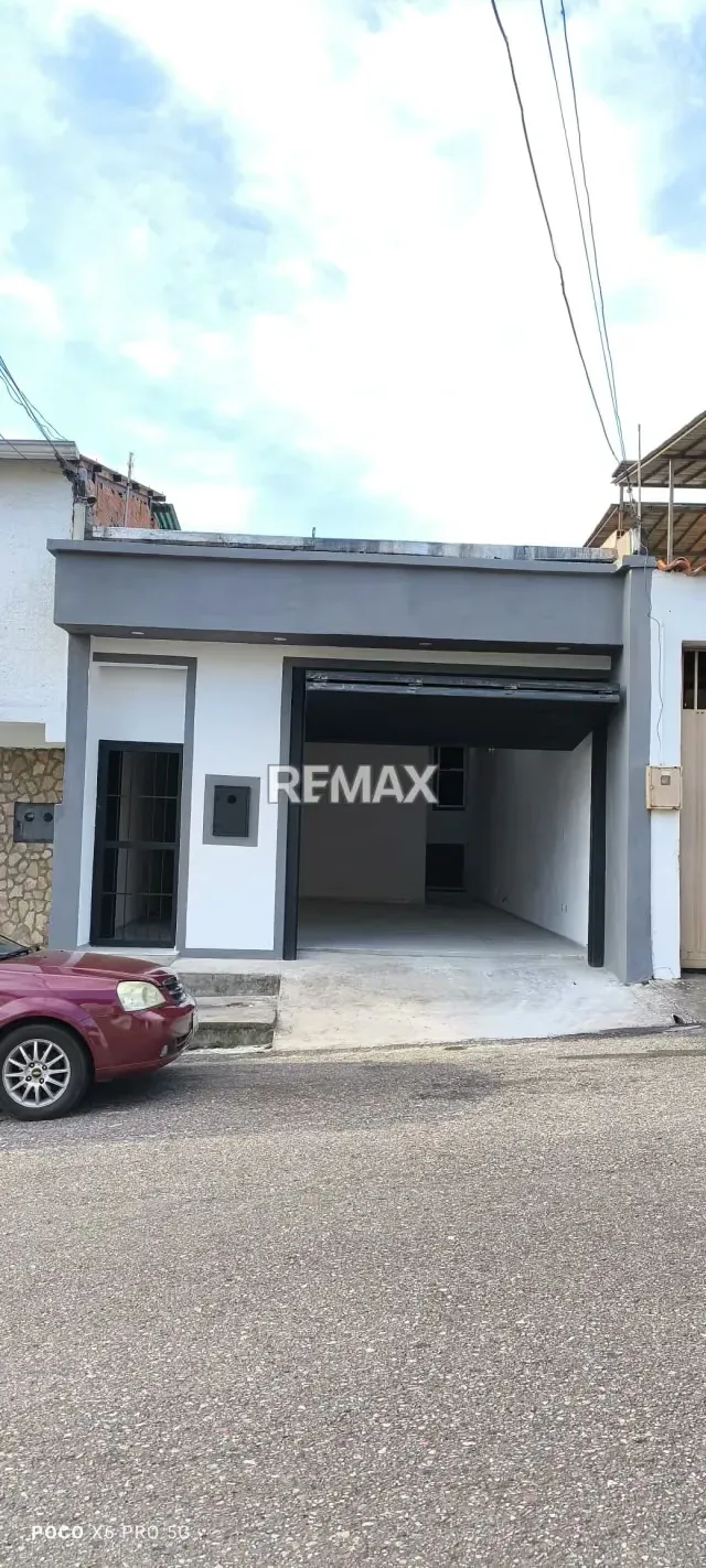 EN VENTA CASA PARA USO COMERCIAL EN BARRIO OBRERO - 8