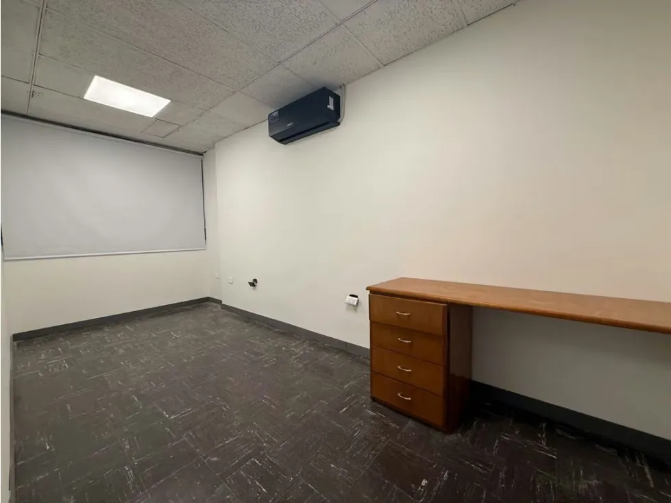 OFICINA EN ALQUILER CHACAO (SERVICIOS INCLUIDOS) - 15