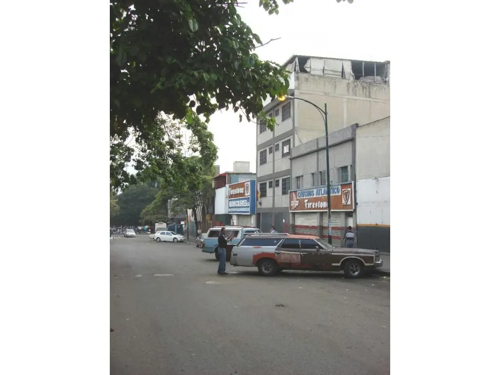 Vendo edificio 1280 m2 Catia 9343 - 2