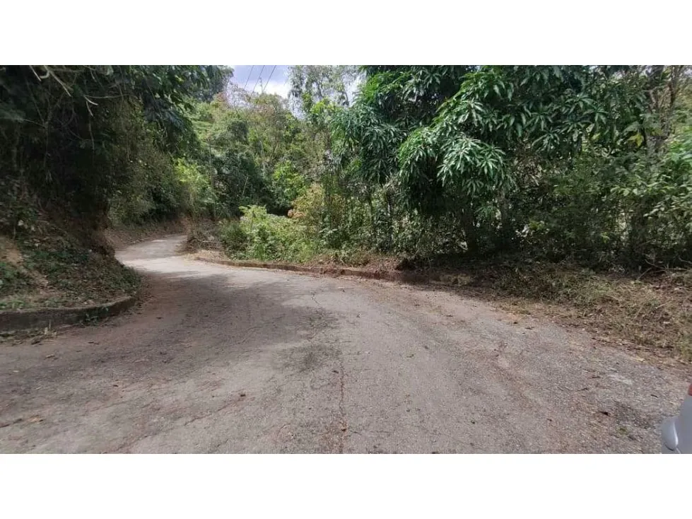 EL HATILLO LOS ROBLES TERRENO EN VENTA 439M2 - 4
