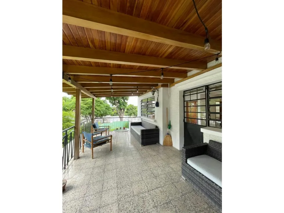 CASA EN VENTA 600 M2 - URB. ALTAMIRA - 9