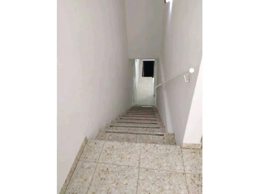 Vendo/alquilo edificio comercial 255m2 Chacao 9297 - 13