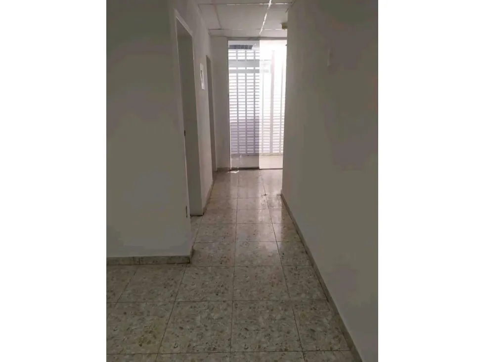 Vendo/alquilo edificio comercial 255m2 Chacao 9297 - 6