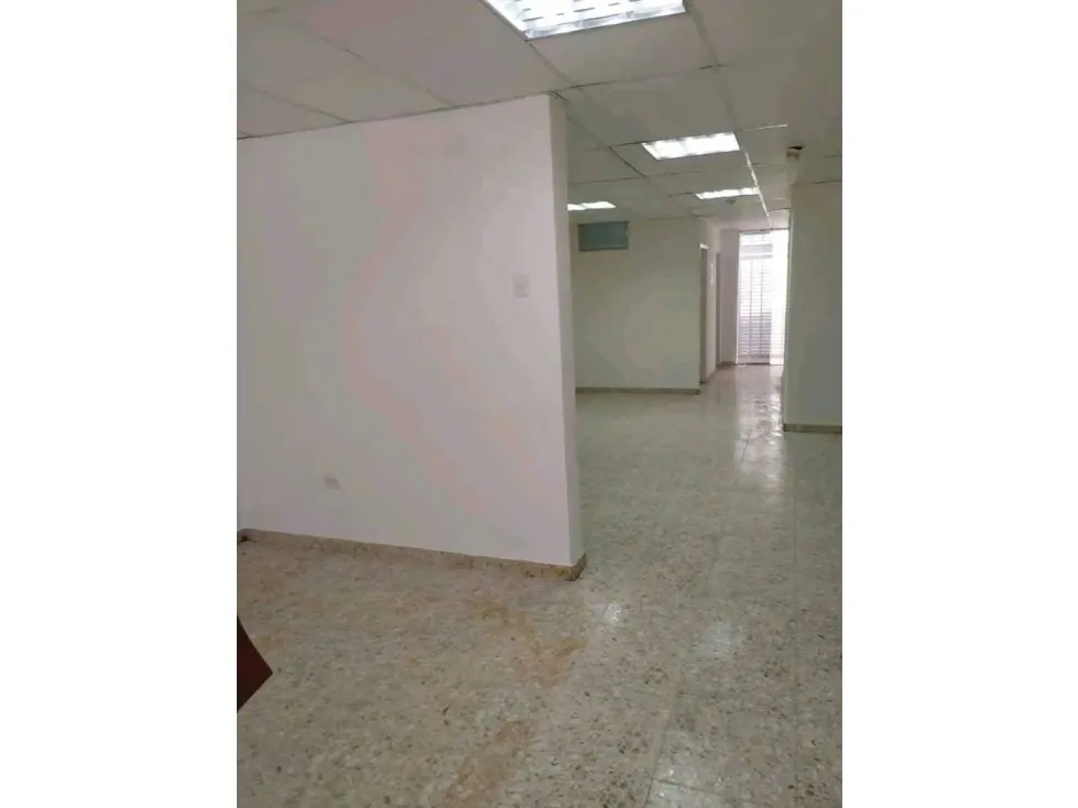 Vendo/alquilo edificio comercial 255m2 Chacao 9297 - 8