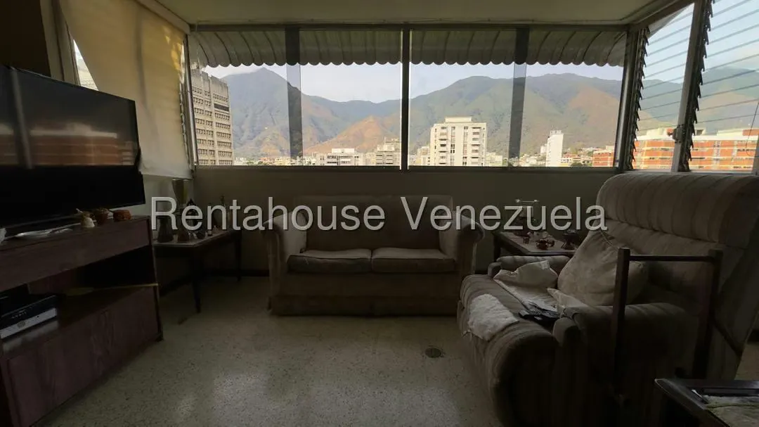 Apartamento (Penthouse) en Venta en El Marques, Distrito Metropolitano - 2